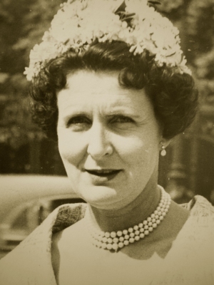 Betty, Lady Jessel 2
